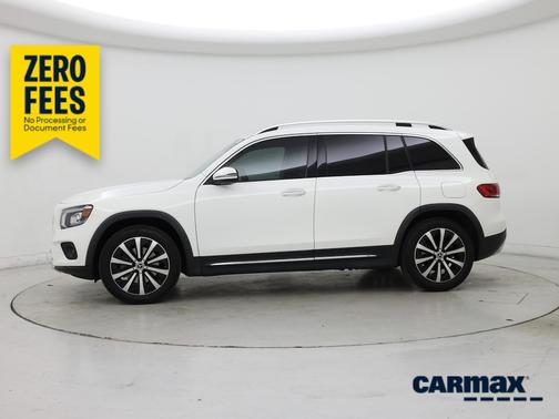 White 2022 Mercedes-Benz GLB 250