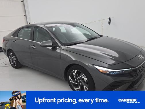 Gray 2025 Hyundai ELANTRA Limited