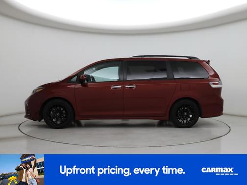2019 Toyota Sienna SE