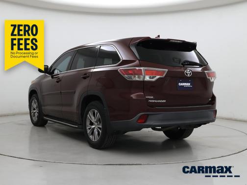 Burgundy 2015 Toyota Highlander LE