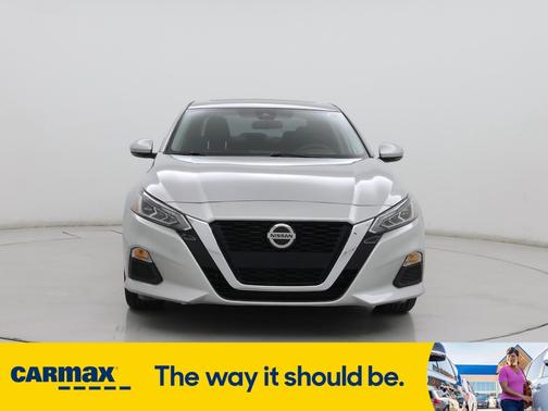 2022 Nissan Altima SV