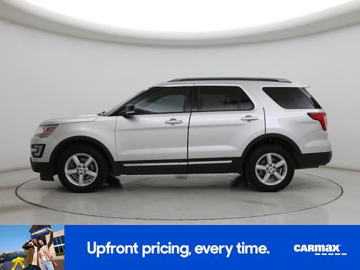 Gray 2016 Ford Explorer XLT