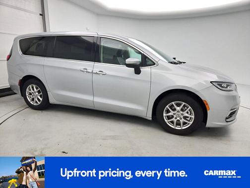 Silver 2023 Chrysler Pacifica Touring L