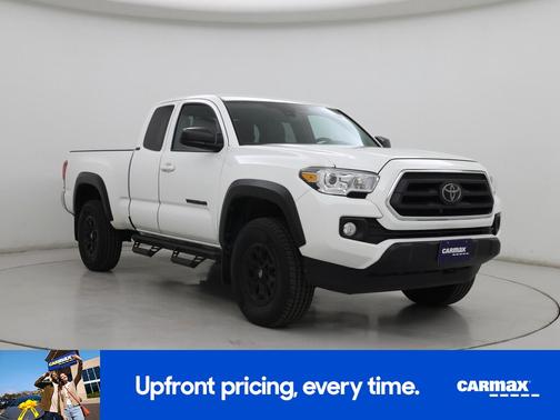 White 2023 Toyota Tacoma SR5