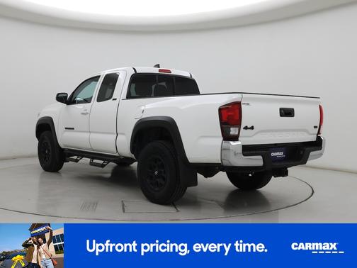 White 2023 Toyota Tacoma SR5