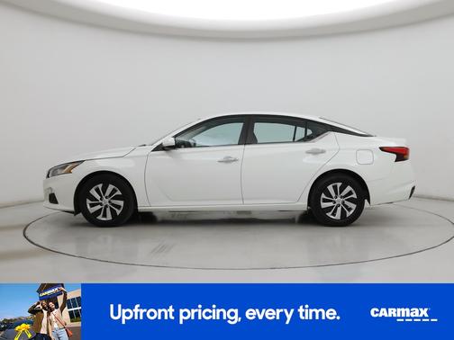 White 2021 Nissan Altima S