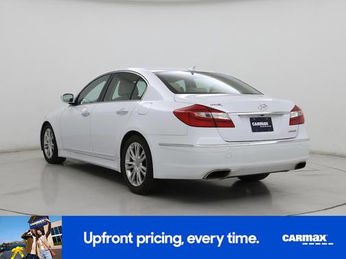 White 2014 Hyundai Genesis