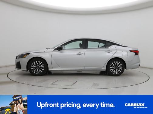 Silver 2024 Nissan Altima SV