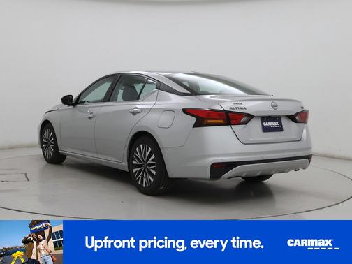 Silver 2024 Nissan Altima SV