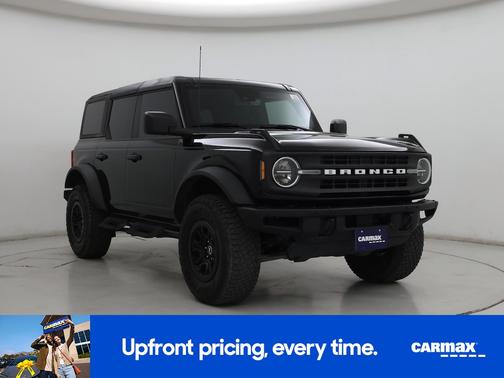 Black 2023 Ford Bronco Wildtrak