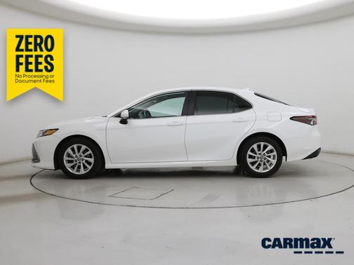 White 2022 Toyota Camry LE