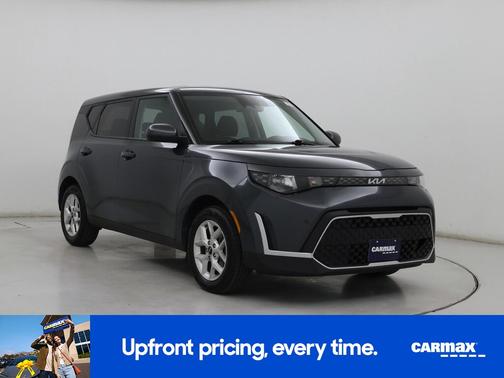 Gray 2025 Kia Soul LX