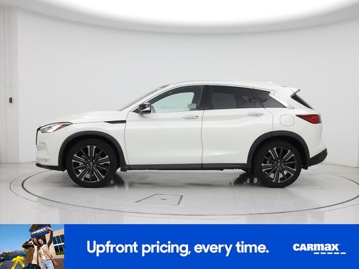 White 2022 INFINITI QX50 Luxe