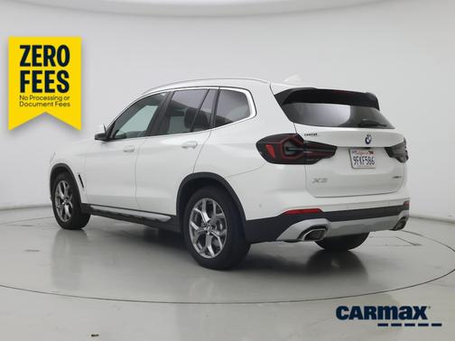 White 2023 BMW X3 sDrive30i