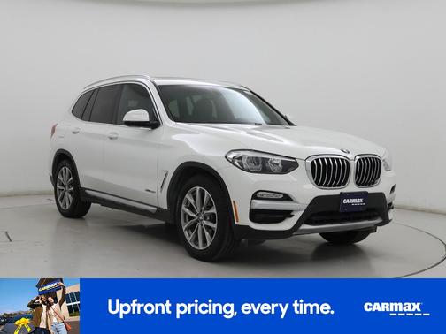 White 2018 BMW X3 XDrive30i