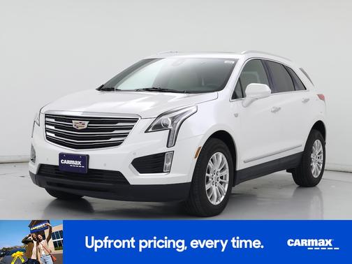 White 2018 Cadillac XT5 Luxury