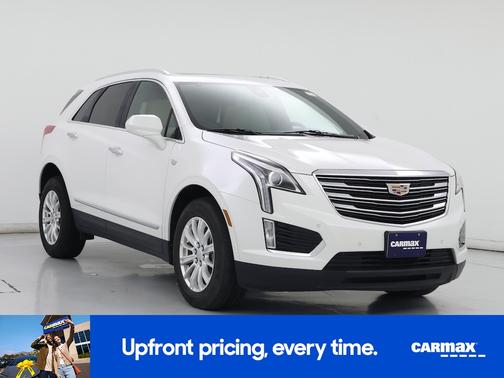 White 2018 Cadillac XT5 Luxury