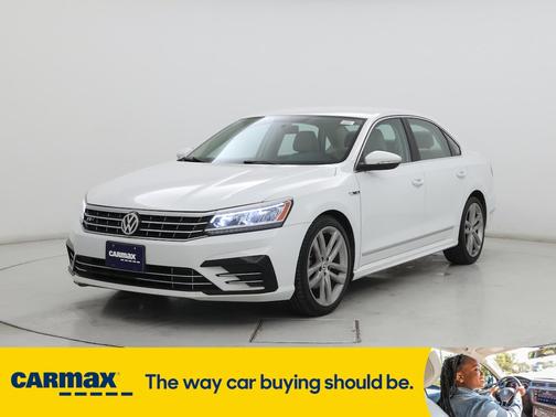 2017 Volkswagen Passat R-Line
