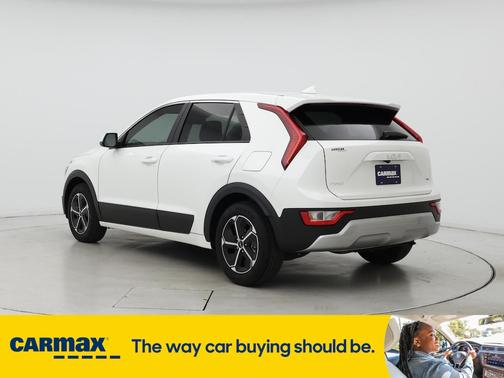 2023 Kia Niro LX