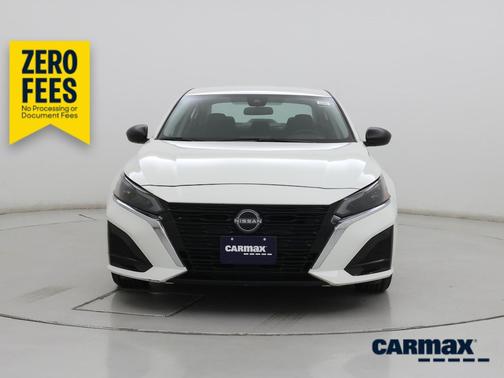 White 2025 Nissan Altima SV