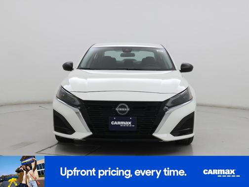 White 2025 Nissan Altima SV
