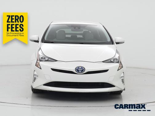 White 2017 Toyota Prius Four