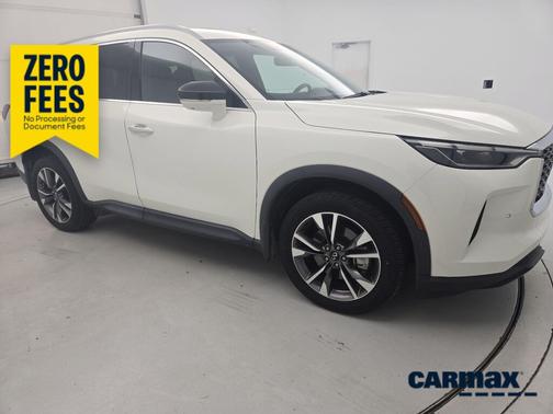 White 2023 INFINITI QX60 Luxe