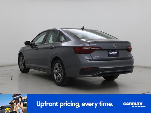 Gray 2024 Volkswagen Jetta SE