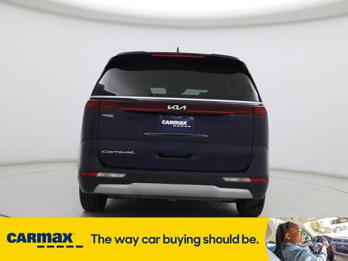 2022 Kia Carnival LXS