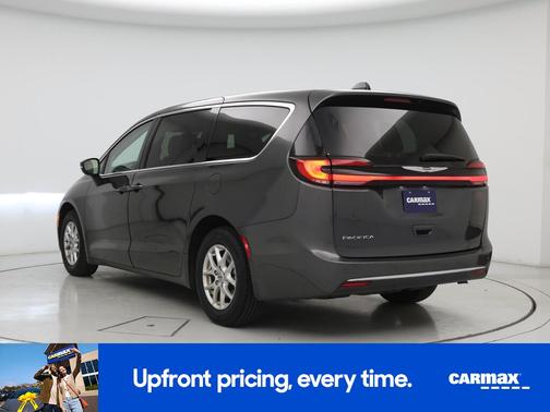 Gray 2023 Chrysler Pacifica Touring L