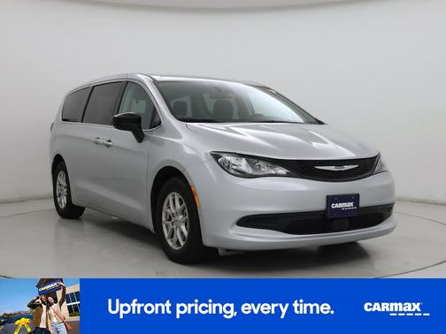 2024 Chrysler Voyager LX