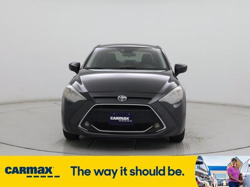 2019 Toyota Yaris Sedan LE