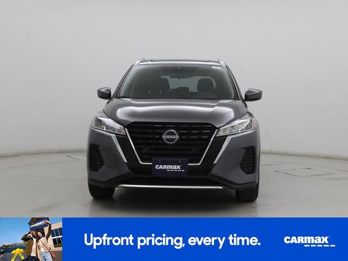 Gray 2023 Nissan Kicks SV