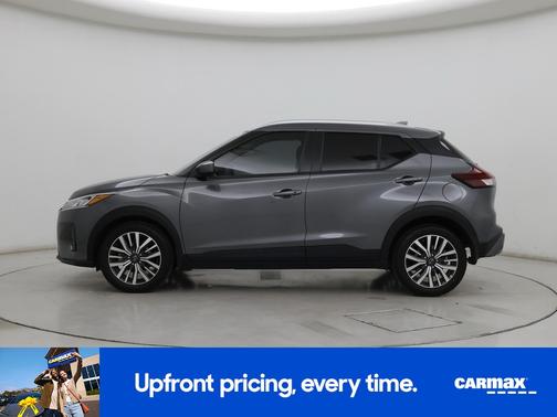 Gray 2023 Nissan Kicks SV