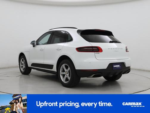 2017 Porsche Macan Base (PDK)