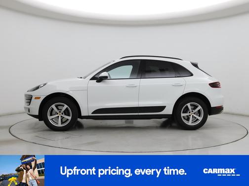 2017 Porsche Macan Base (PDK)