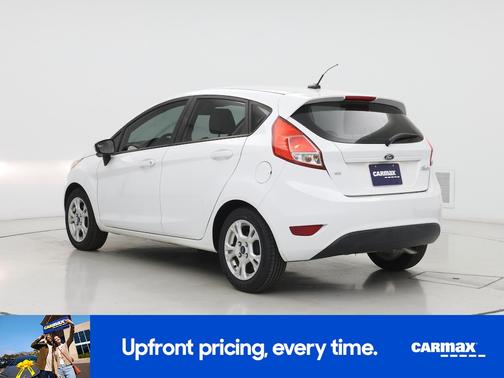 White 2016 Ford Fiesta SE