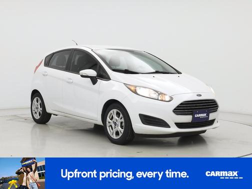 White 2016 Ford Fiesta SE