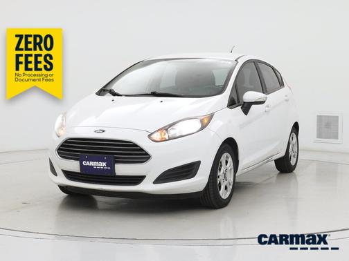 White 2016 Ford Fiesta SE