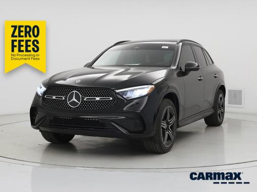 Black 2023 Mercedes-Benz GLC 300