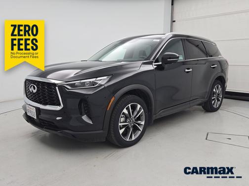 Black 2023 INFINITI QX60 Luxe