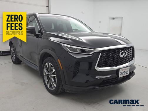 Black 2023 INFINITI QX60 Luxe