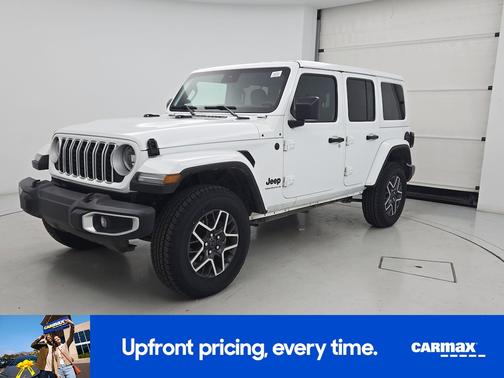 White 2025 Jeep Wrangler Sahara