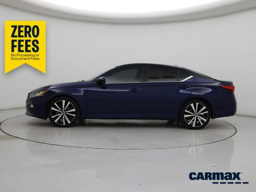 Blue 2022 Nissan Altima SR