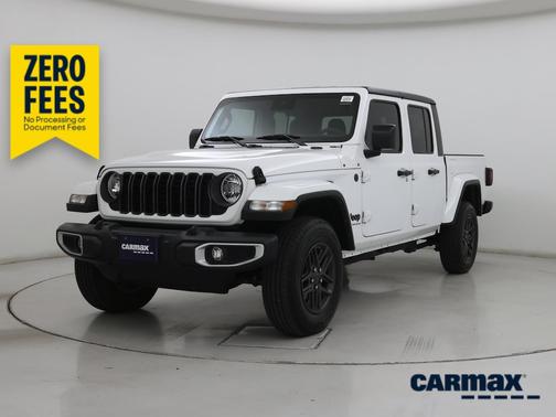 White 2024 Jeep Gladiator Sport S