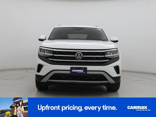 White 2022 Volkswagen Atlas Cross Sport SE w/Tech