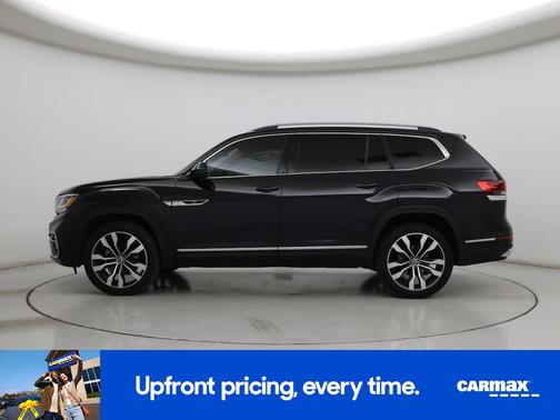 Green 2022 Volkswagen Atlas SEL Premium R-Line