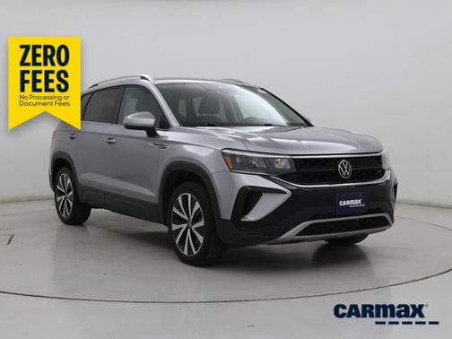 Silver 2024 Volkswagen Taos SE