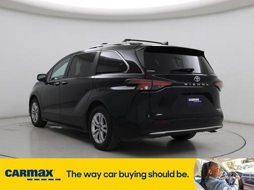 2022 Toyota Sienna Platinum