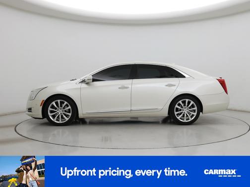 White 2015 Cadillac XTS Luxury